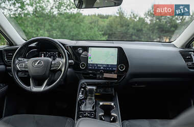 Внедорожник / Кроссовер Lexus NX 2022 в 