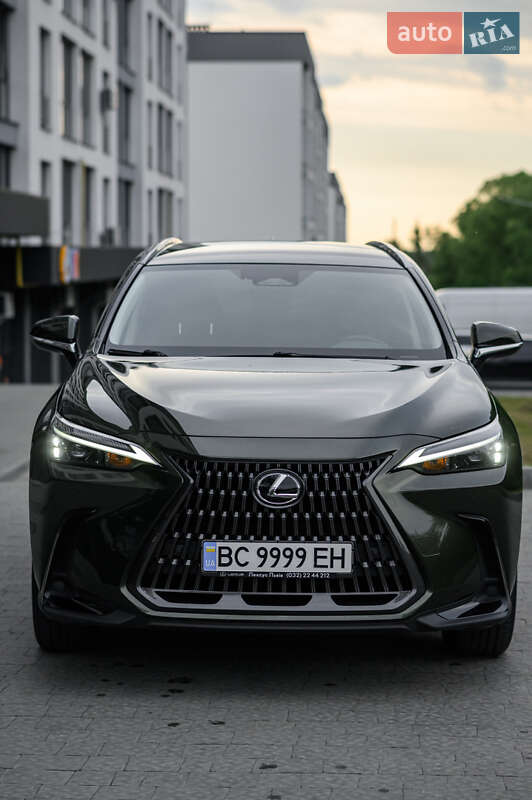 Внедорожник / Кроссовер Lexus NX 2022 в Новояворовске