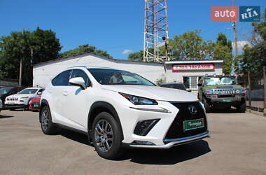 Позашляховик / Кросовер Lexus NX 2015 в 