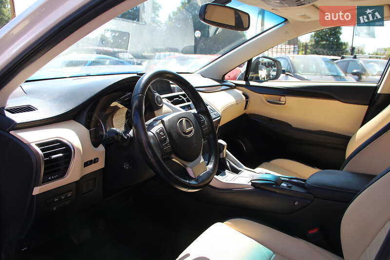 Внедорожник / Кроссовер Lexus NX 2015 в Одессе