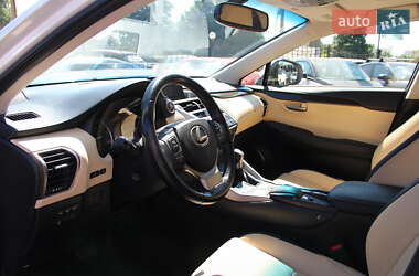 Позашляховик / Кросовер Lexus NX 2015 в 