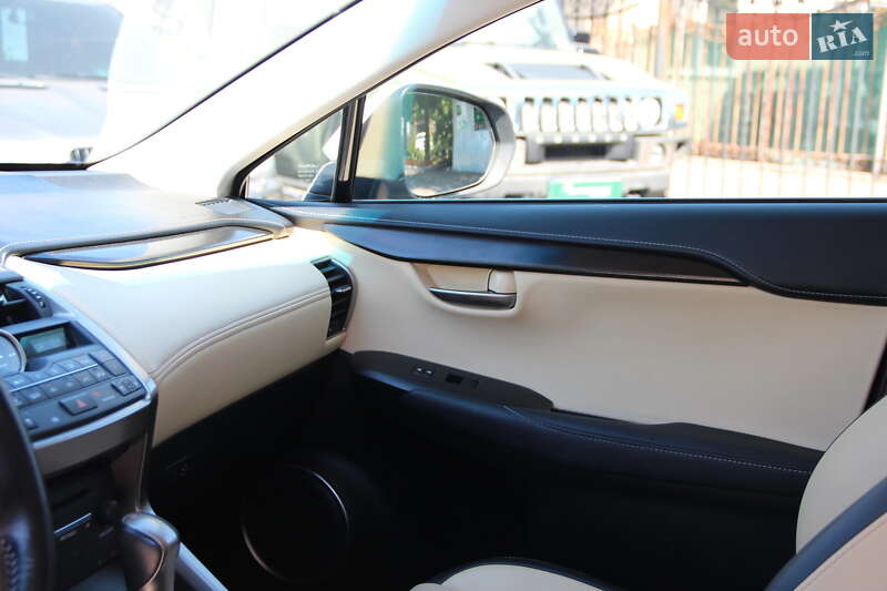 Внедорожник / Кроссовер Lexus NX 2015 в Одессе