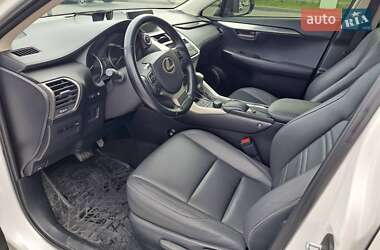 Позашляховик / Кросовер Lexus NX 2017 в 