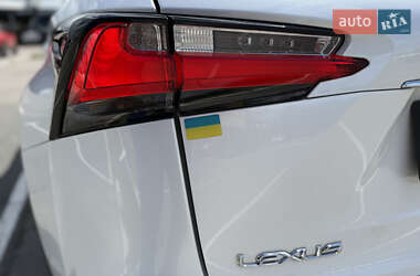 Внедорожник / Кроссовер Lexus NX 2017 в 
