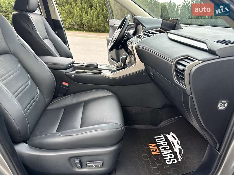 Позашляховик / Кросовер Lexus NX 2019 в Києві