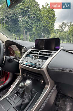 Внедорожник / Кроссовер Lexus NX 2019 в 