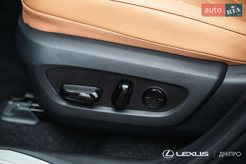 Внедорожник / Кроссовер Lexus NX 2023 в Днепре
