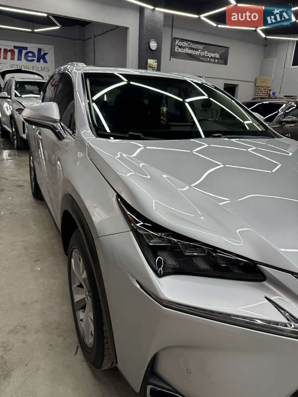 Внедорожник / Кроссовер Lexus NX 2017 в Львове
