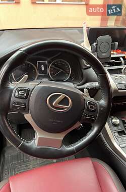 Позашляховик / Кросовер Lexus NX 2018 в 