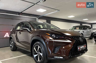 Позашляховик / Кросовер Lexus NX 2019 в Львові