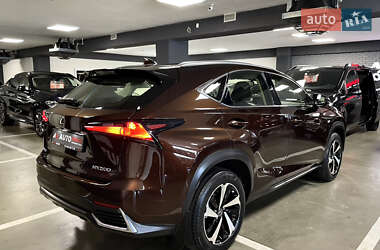 Внедорожник / Кроссовер Lexus NX 2019 в 