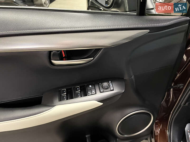 Внедорожник / Кроссовер Lexus NX 2019 в Львове