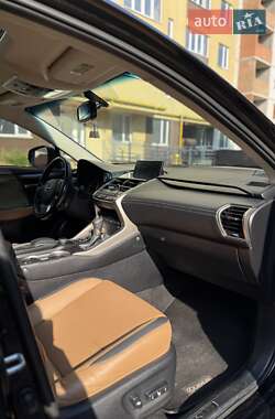 Внедорожник / Кроссовер Lexus NX 2017 в 