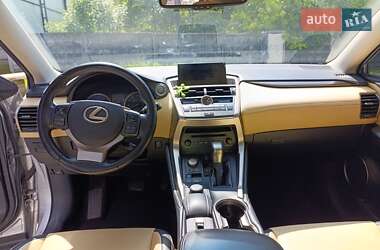 Внедорожник / Кроссовер Lexus NX 2015 в 