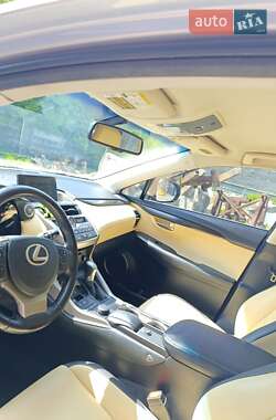 Внедорожник / Кроссовер Lexus NX 2015 в 