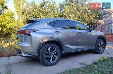 Внедорожник / Кроссовер Lexus NX 2018 в Новом Буге