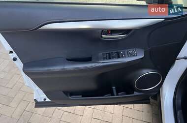 Внедорожник / Кроссовер Lexus NX 2016 в 