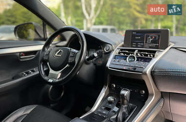 Внедорожник / Кроссовер Lexus NX 2018 в 