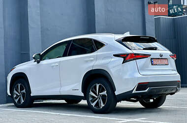 Внедорожник / Кроссовер Lexus NX 2020 в 