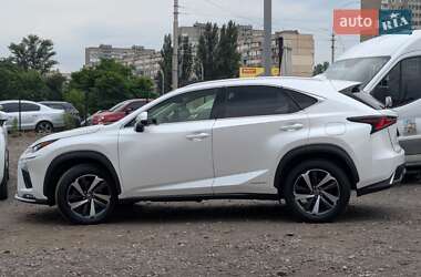 Внедорожник / Кроссовер Lexus NX 2020 в 