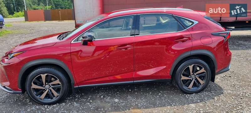 Lexus NX 2020