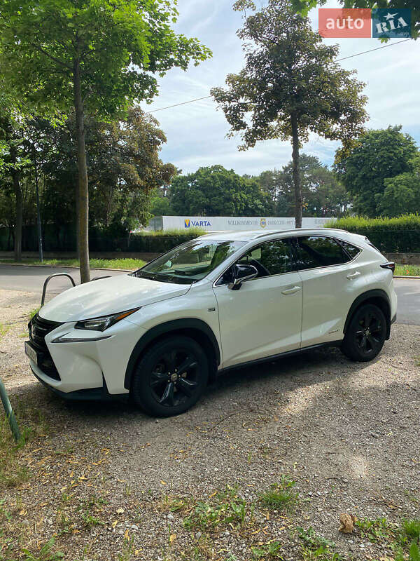 Lexus NX 2016