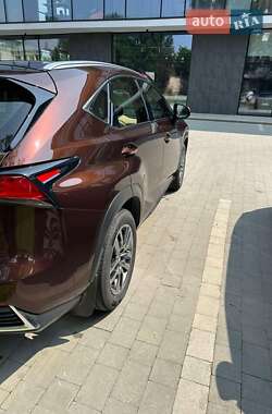 Внедорожник / Кроссовер Lexus NX 2017 в 