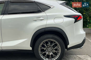 Внедорожник / Кроссовер Lexus NX 2016 в 