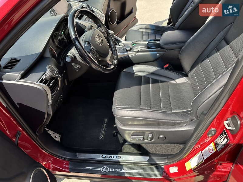 Внедорожник / Кроссовер Lexus NX 2017 в Одессе
