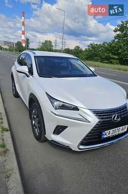 Внедорожник / Кроссовер Lexus NX 2018 в 