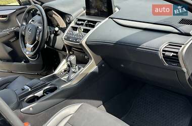 Внедорожник / Кроссовер Lexus NX 2020 в 