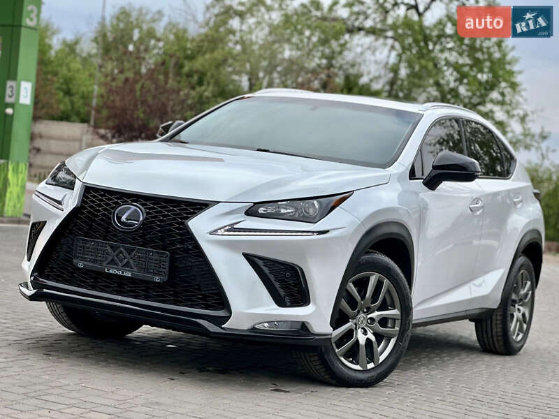 Внедорожник / Кроссовер Lexus NX 2015 в Одессе