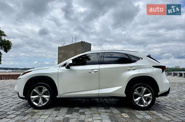 Внедорожник / Кроссовер Lexus NX 2016 в 