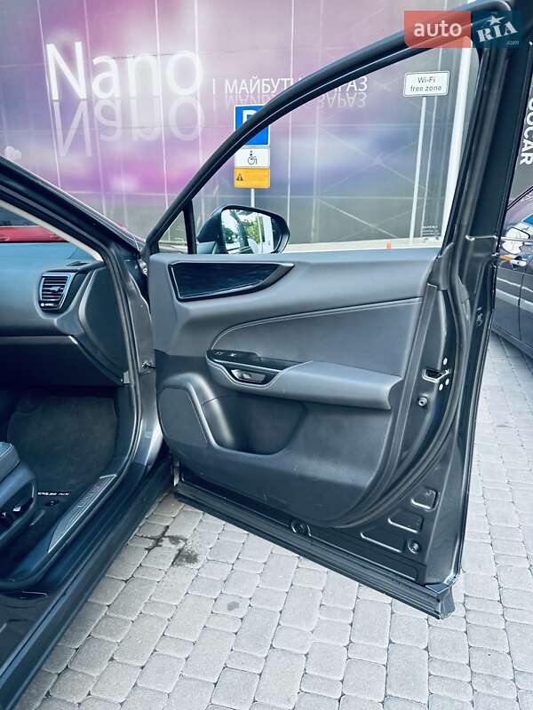 Позашляховик / Кросовер Lexus NX 2024 в Києві