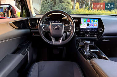 Позашляховик / Кросовер Lexus NX 2022 в 