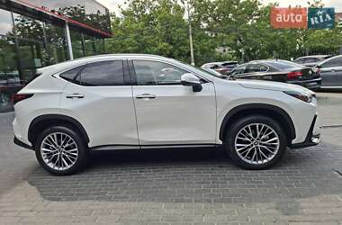 Внедорожник / Кроссовер Lexus NX 2022 в 