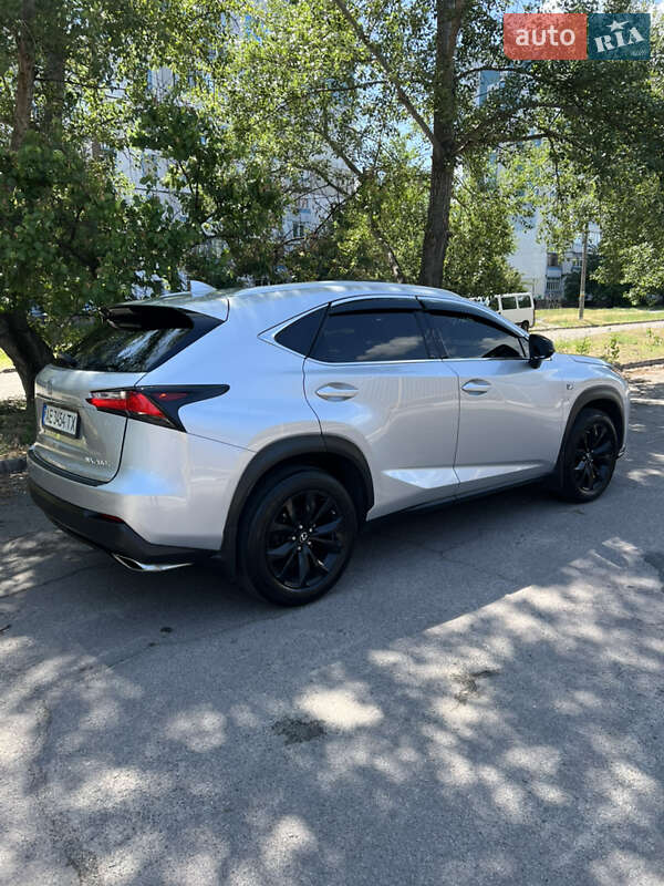 Позашляховик / Кросовер Lexus NX 2015 в Кам'янському