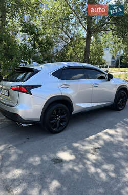 Внедорожник / Кроссовер Lexus NX 2015 в 