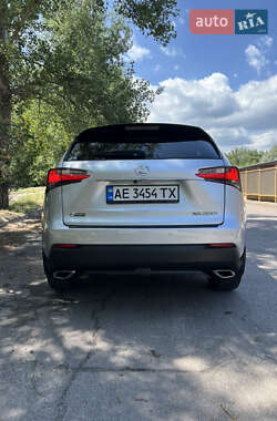 Внедорожник / Кроссовер Lexus NX 2015 в 