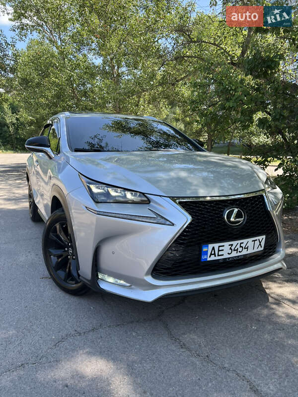 Позашляховик / Кросовер Lexus NX 2015 в Кам'янському