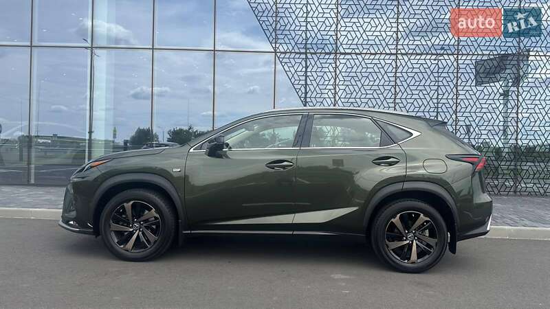 Позашляховик / Кросовер Lexus NX 2020 в Києві