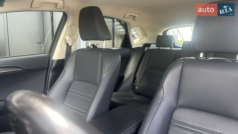 Позашляховик / Кросовер Lexus NX 2020 в Києві