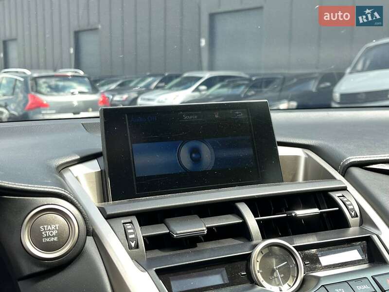 Внедорожник / Кроссовер Lexus NX 2016 в Львове