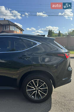 Позашляховик / Кросовер Lexus NX 2022 в 