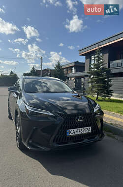 Позашляховик / Кросовер Lexus NX 2022 в 