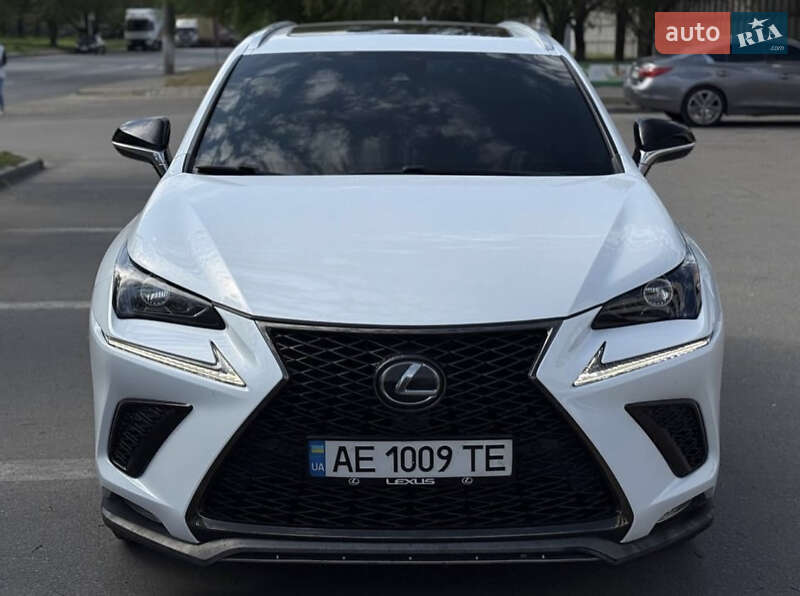 Внедорожник / Кроссовер Lexus NX 2017 в Днепре