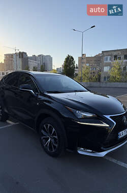 Позашляховик / Кросовер Lexus NX 2015 в 