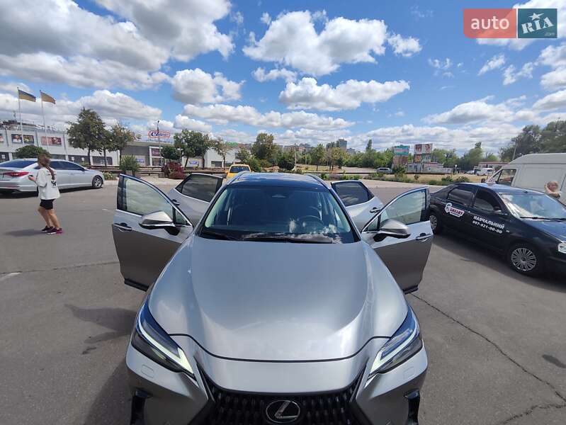 Внедорожник / Кроссовер Lexus NX 2022 в Кривом Роге