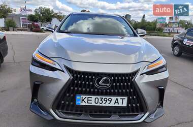 Позашляховик / Кросовер Lexus NX 2022 в 