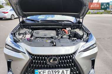 Позашляховик / Кросовер Lexus NX 2022 в 